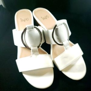 Impo Nila White Sandals Size 10